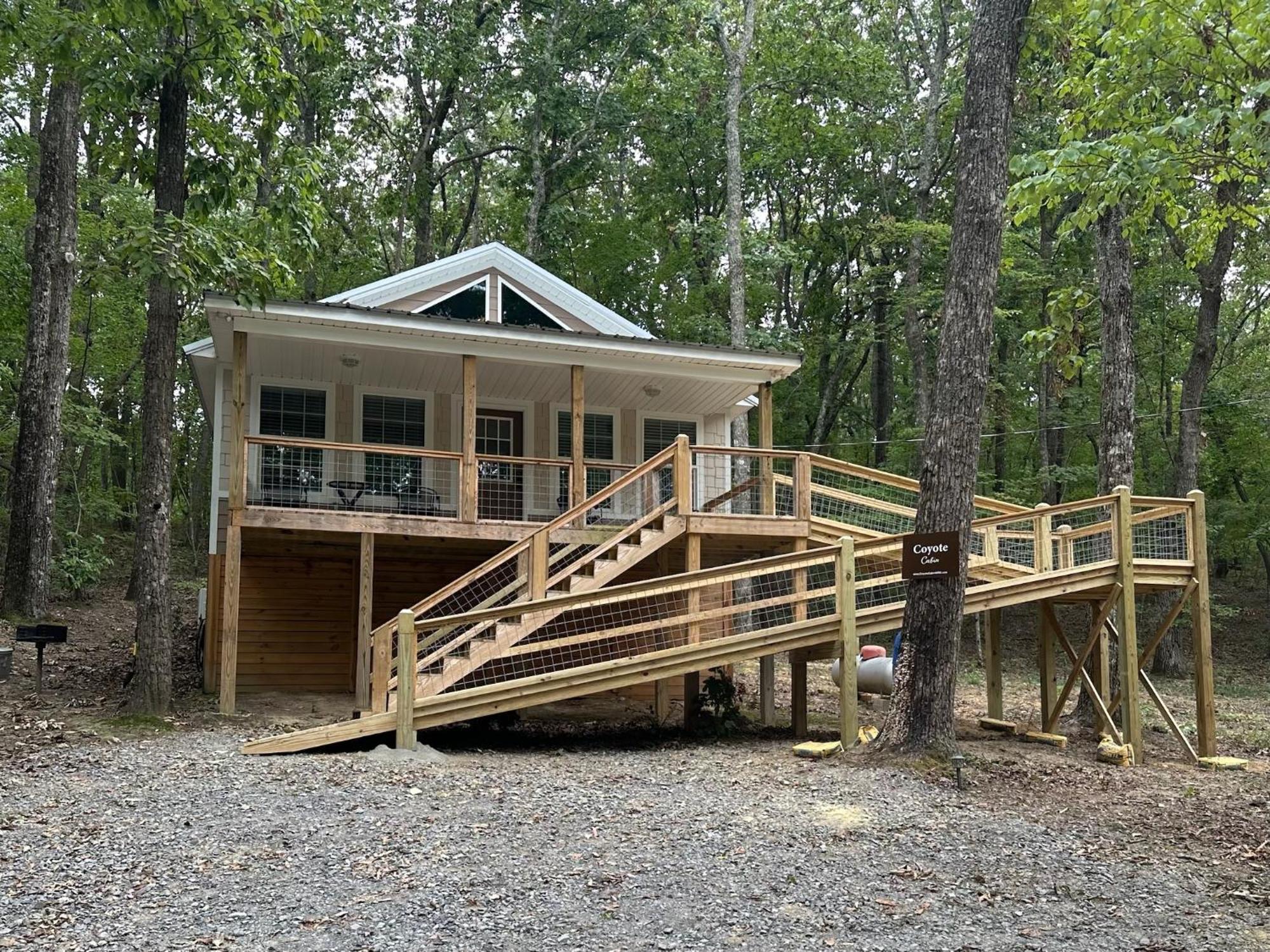 Coyote Cabin At Woodland Retreat At Desoto Beside Desoto State Park Fort Payne Dış mekan fotoğraf